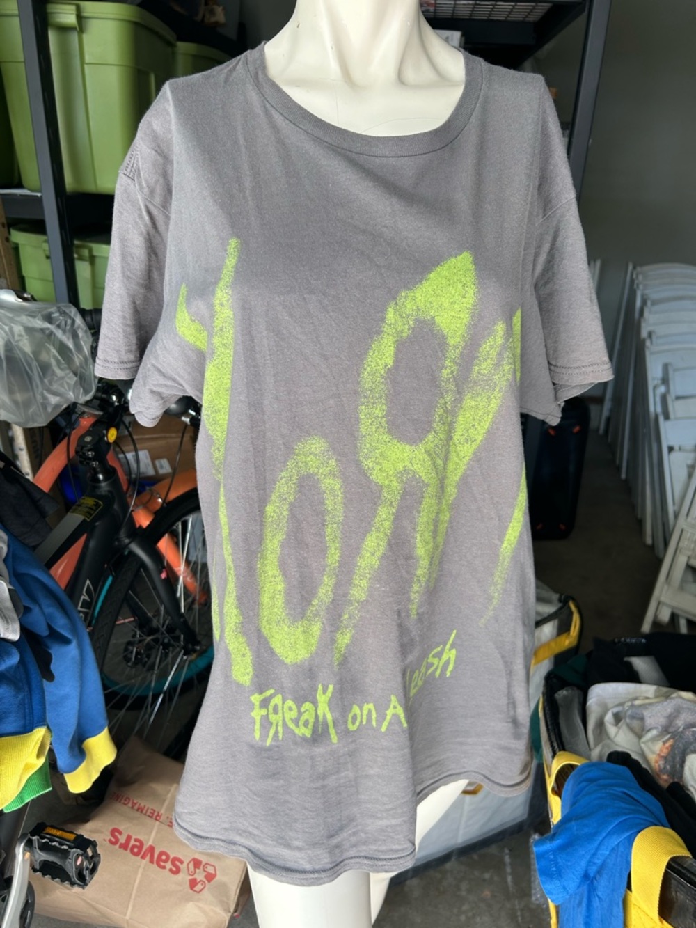 Korn Freak On A Leash T-Shirt size medium